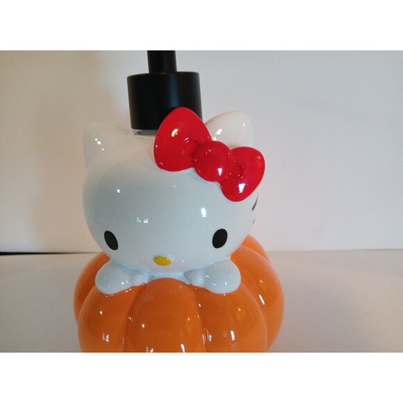 Hello Kitty Halloween Pumpkin Soap Dispenser New 9'in VERY CUTE NEW - Picture 3 of 10
